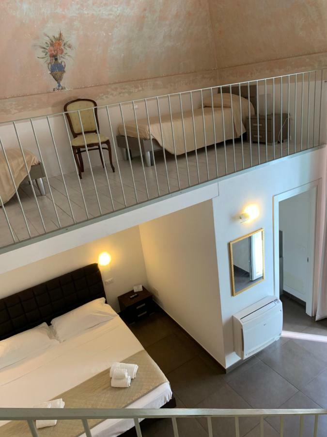 Up Room&suite